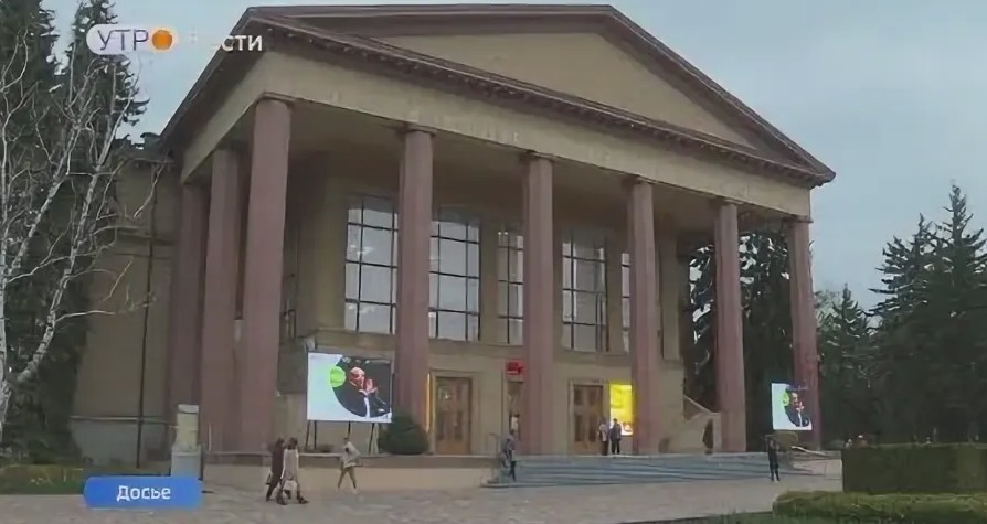 «Папа в паутине, или Слишком женатый таксист — 2»: в Ставропольском театре драмы премьера «Папа в паутине, или Слишком женатый таксист — 2»: в Ставропольском театре драмы премьера